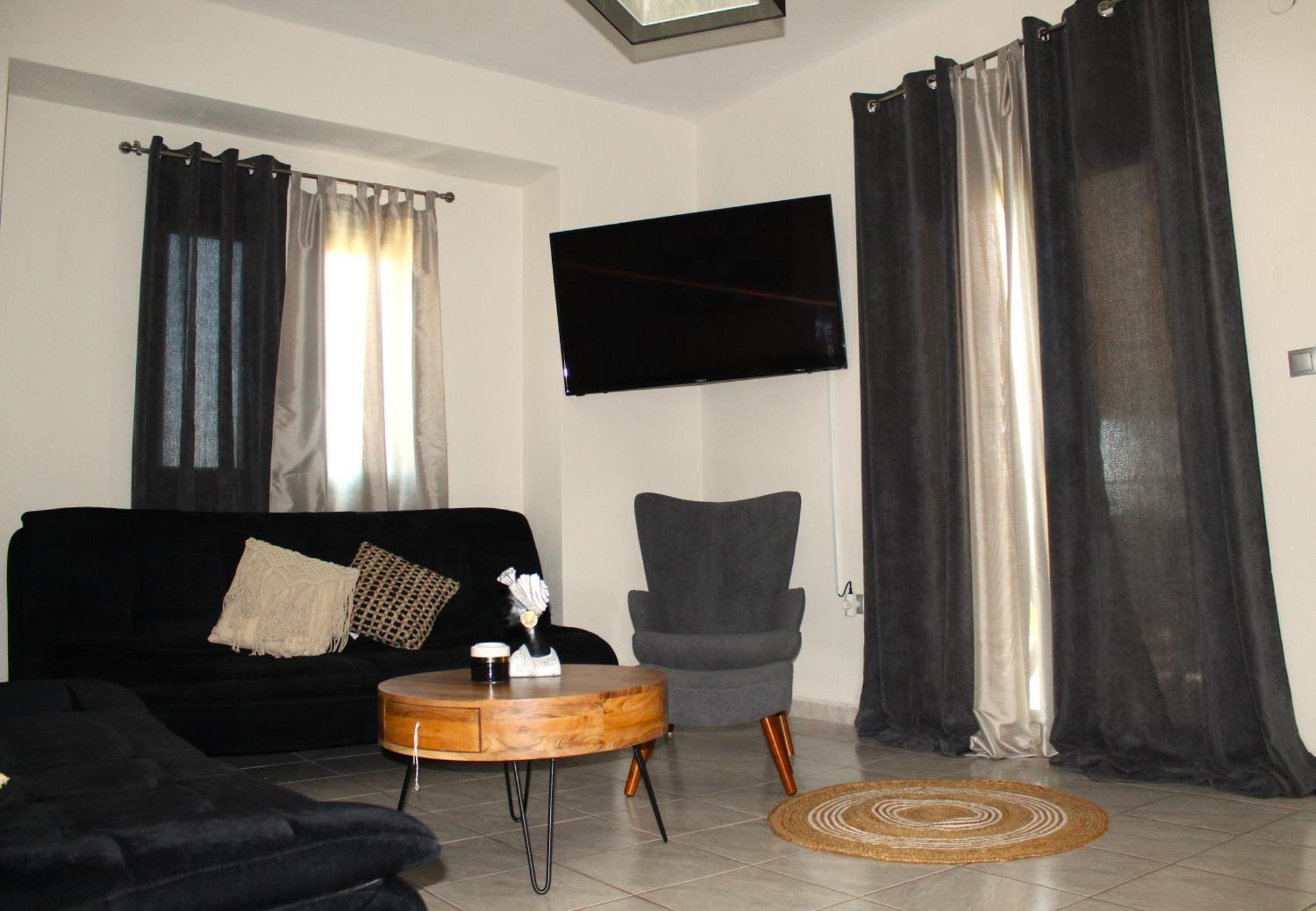 Azure Bliss Suites 니키티 외부 사진